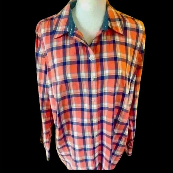 Talbots ladies blouse excellent condition. Large. 100% cotton. Long sleeve - Picture 1 of 9